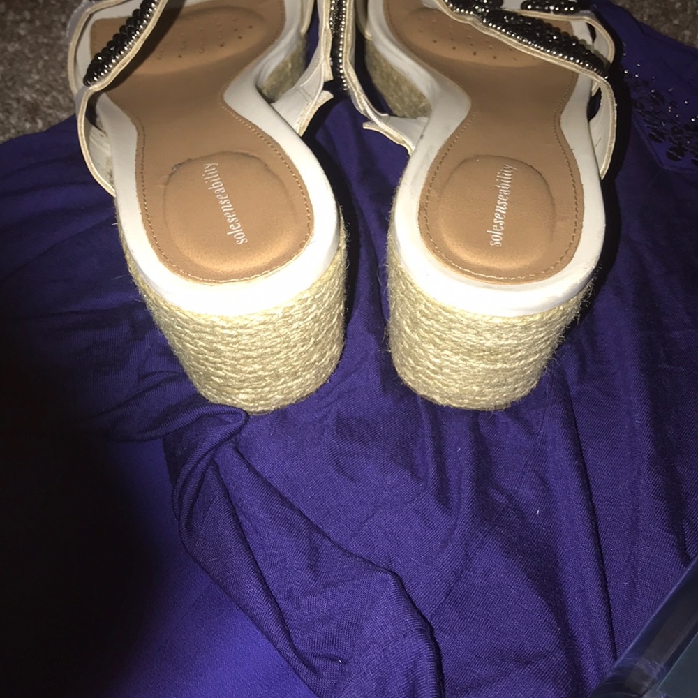 Sandals - Picture 5 of 5